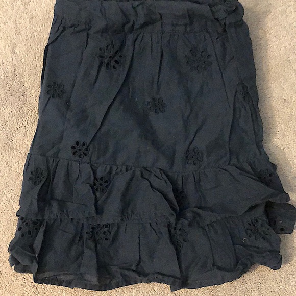 Hollister navy flower laced mini skirt size Small - Picture 2 of 2